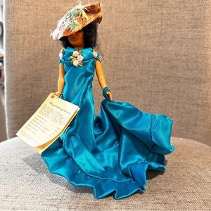 Vintage Royal Dolls of Hawaii, 8 inch doll with tag/ booklet